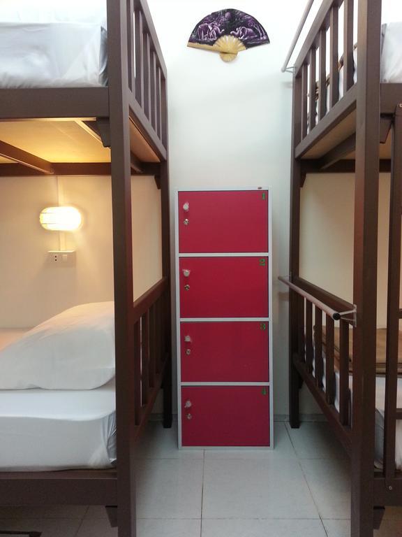 Dreams Guesthouse & Hostel Patong Exterior foto