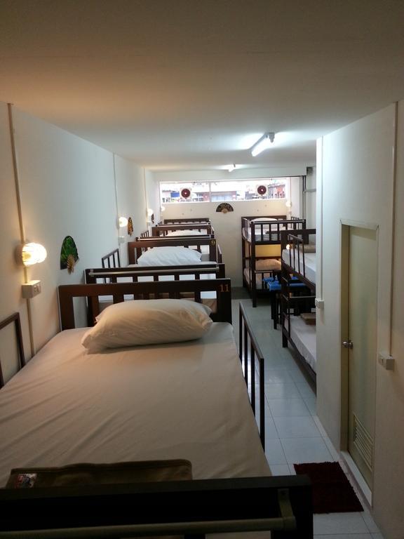 Dreams Guesthouse & Hostel Patong Exterior foto