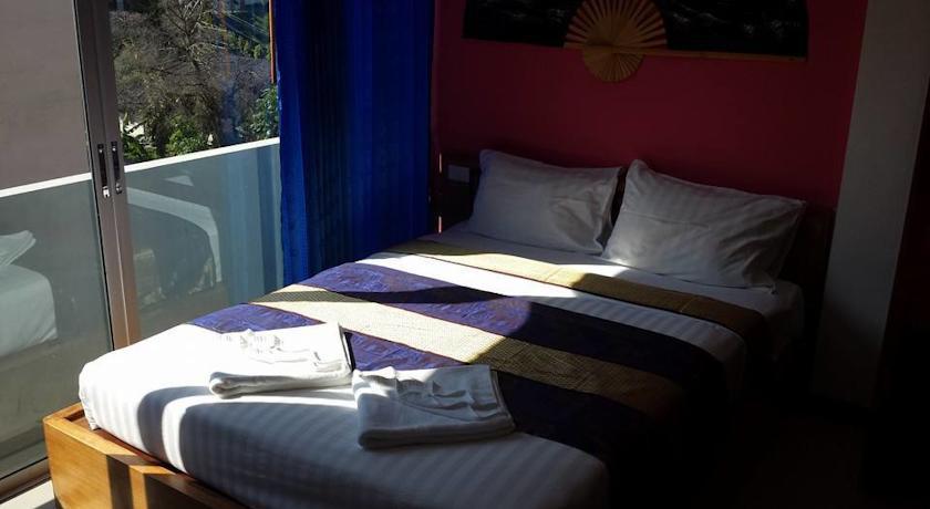 Dreams Guesthouse & Hostel Patong Exterior foto